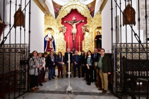 El simbólico cirio 'Madre de Vida', por los Donantes de Órganos, se encendió delante de Nuestros Titulares.