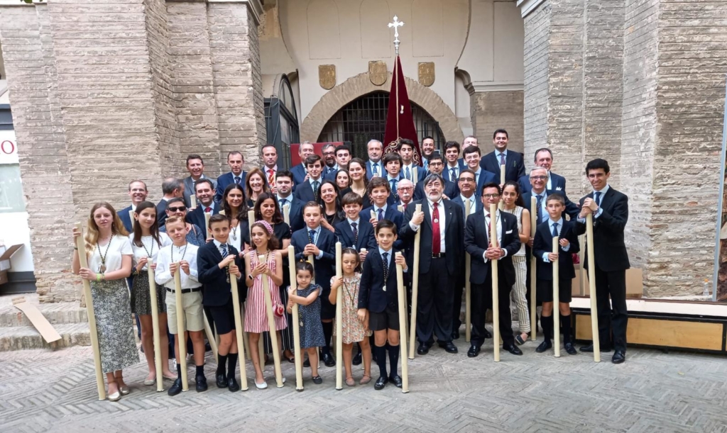 Procesión del Cristo de Burgos en el Corpus. (Foto: Joaquín Corchero).