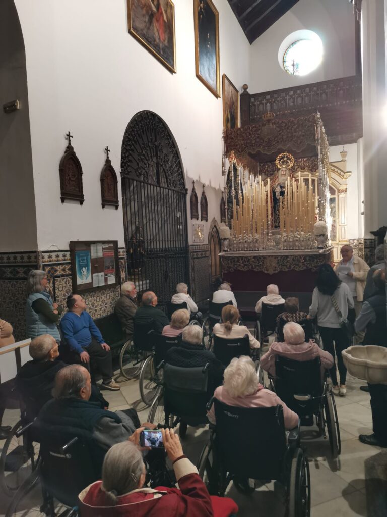 Acompañamiento a mayores de la Diputación de Caridad